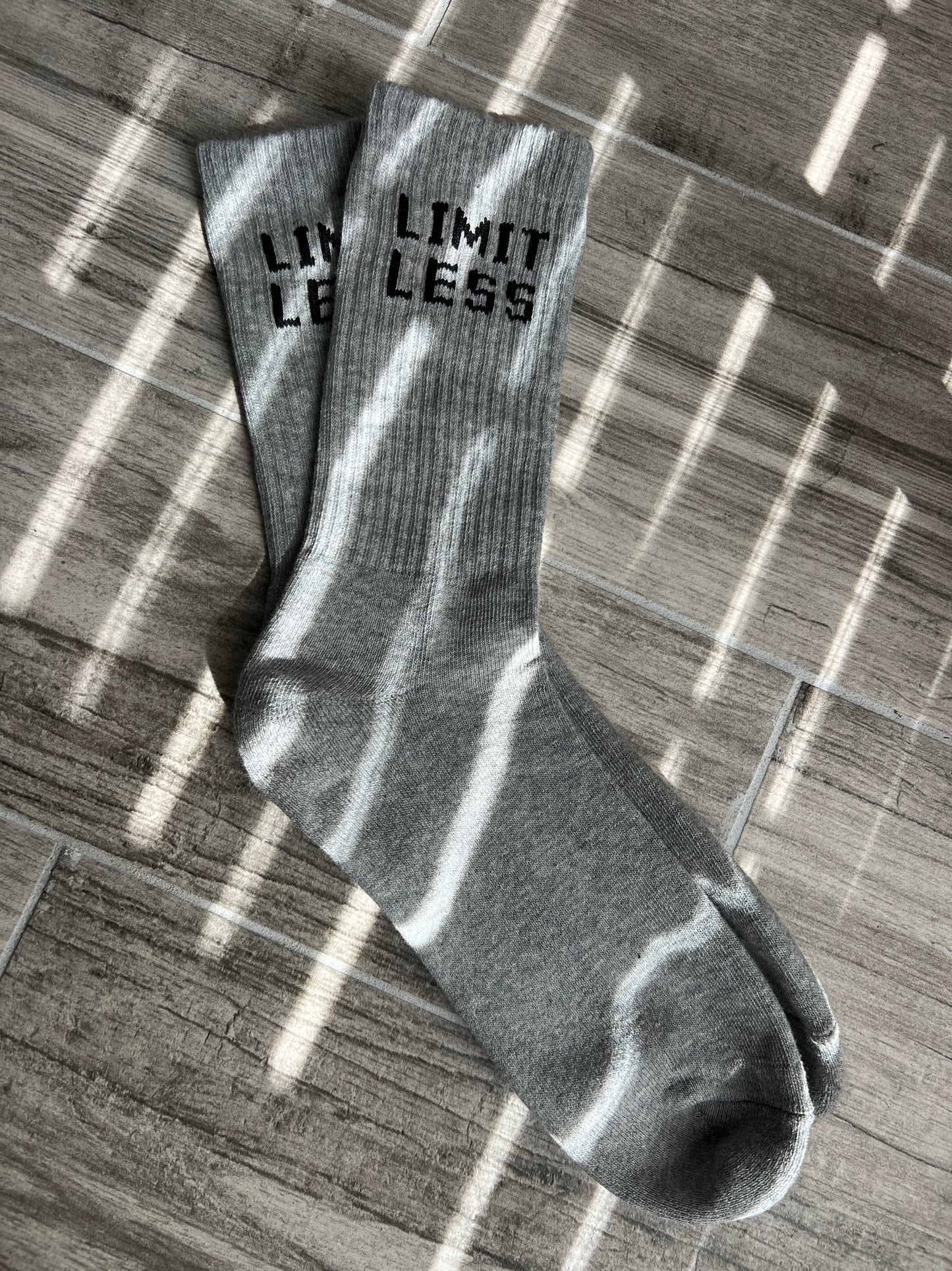 LIMITLESS Socks
